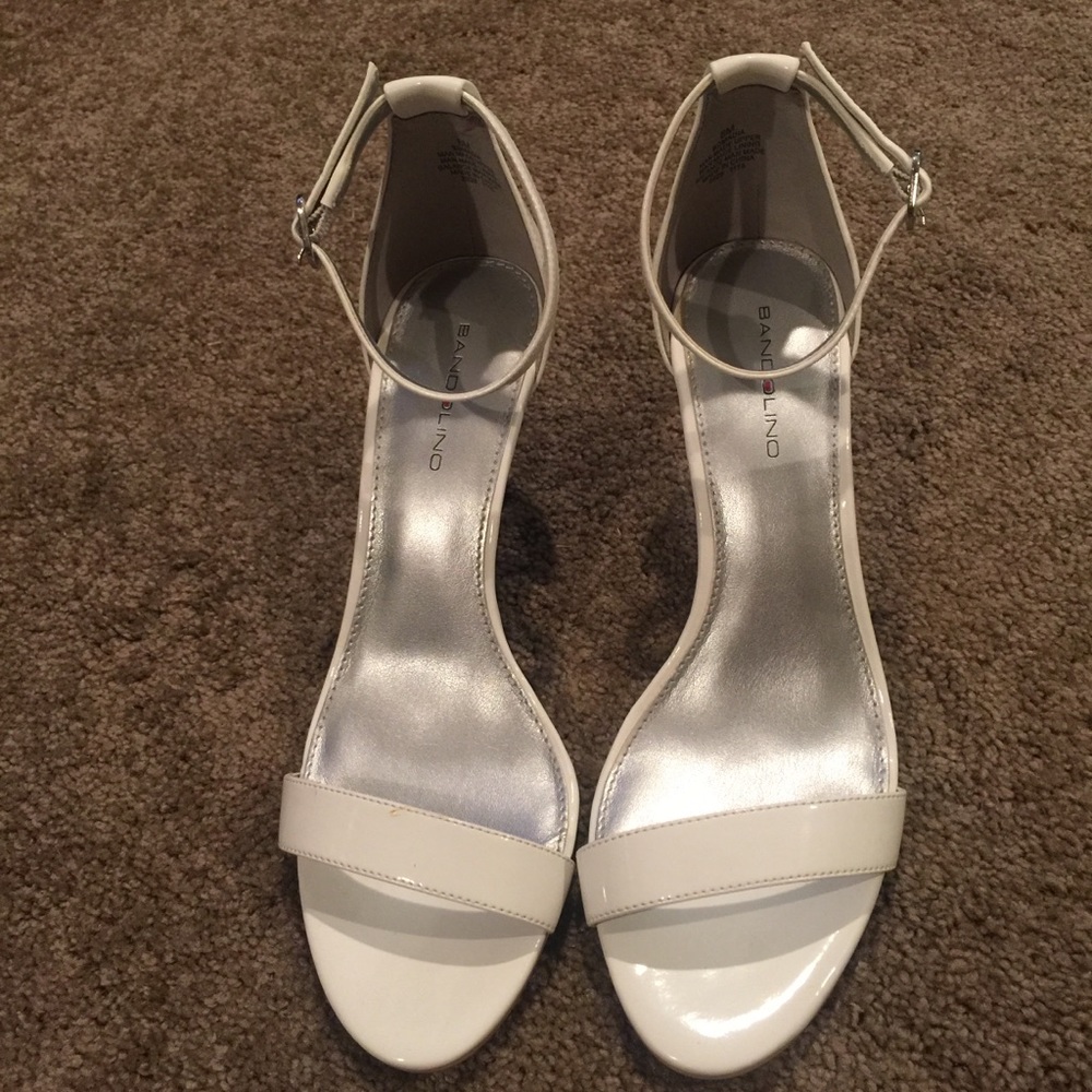 Short Heel Bandolino Heels